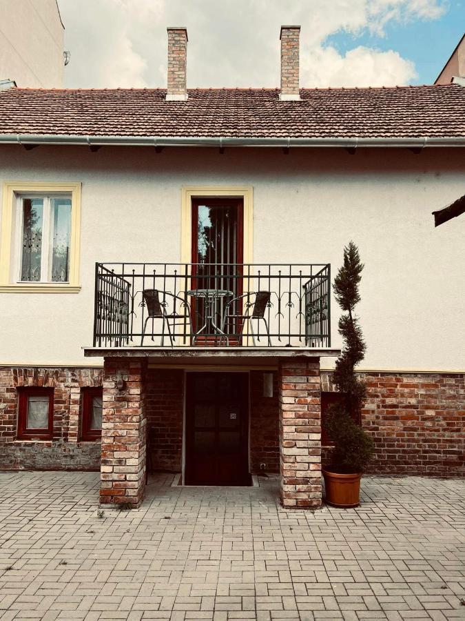 Best Price Guesthouse Szeged Exterior foto